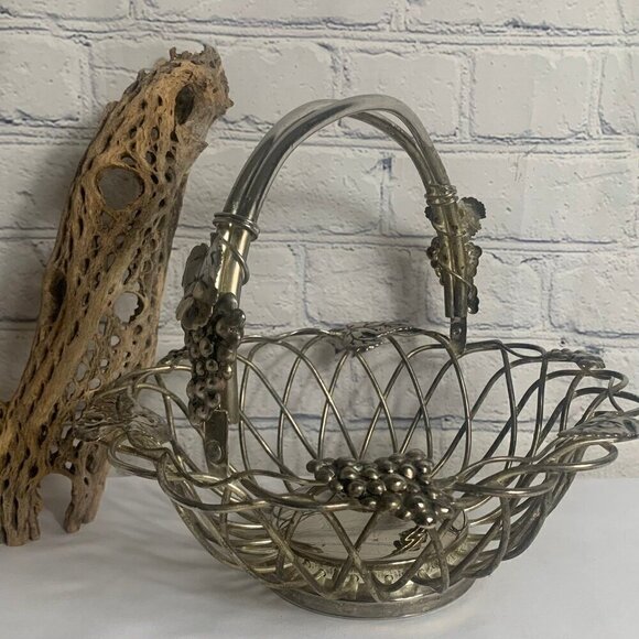 Godinger Silver Plated 12" Fruit Bread Basket - Picture 1 of 7